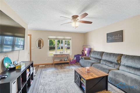 Tiny photo for 126 Hillcrest Avenue, Findlay, OH 45840 (MLS # 6136379)