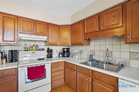 Tiny photo for 126 Hillcrest Avenue, Findlay, OH 45840 (MLS # 6136379)
