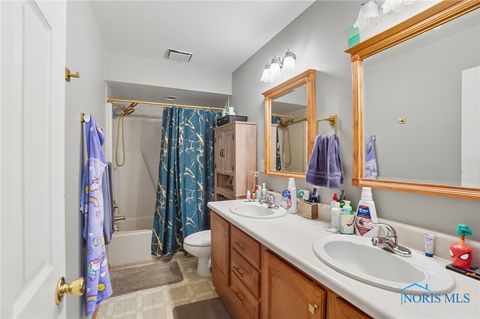 Tiny photo for 126 Hillcrest Avenue, Findlay, OH 45840 (MLS # 6136379)