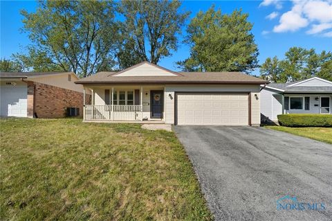 Tiny photo for 126 Hillcrest Avenue, Findlay, OH 45840 (MLS # 6136379)