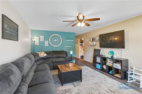 Tiny photo for 126 Hillcrest Avenue, Findlay, OH 45840 (MLS # 6136379)