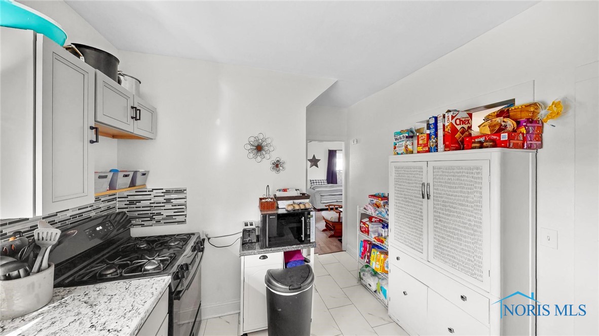 3848 Haverhill Drive, Toledo, Ohio image 13
