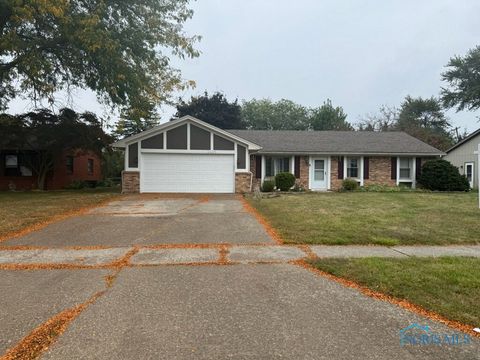 Photo of 2425 Winding Creek Drive, Maumee, OH 43537 (MLS # 6135636)
