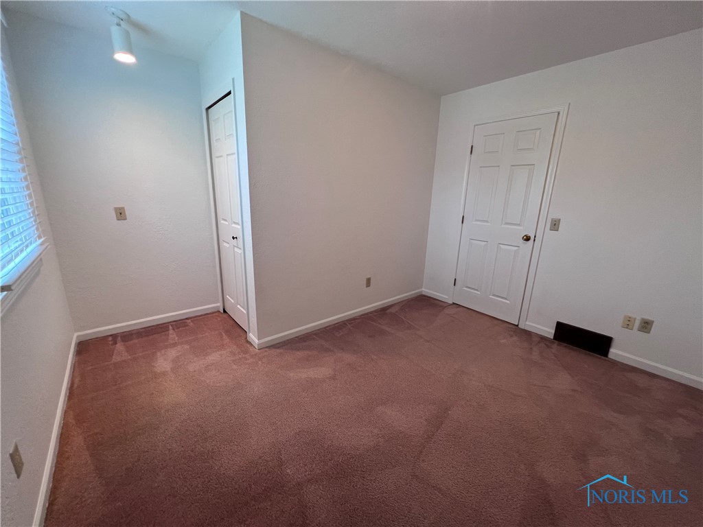 4237 Brogan Drive, Toledo, Ohio image 28