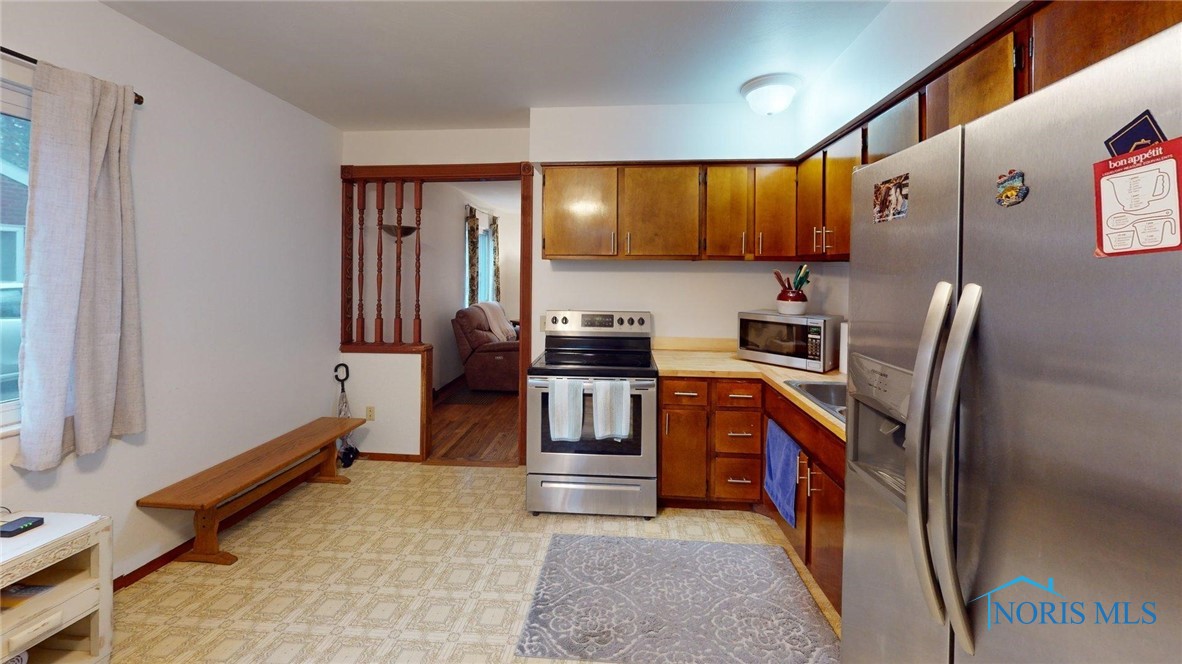 6003 Glasgow Road, Sylvania, Ohio image 8