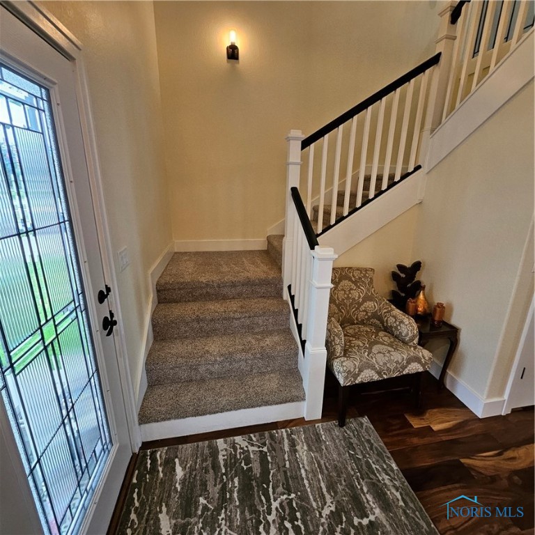 7859 Pilliod Road, Holland, Ohio image 2