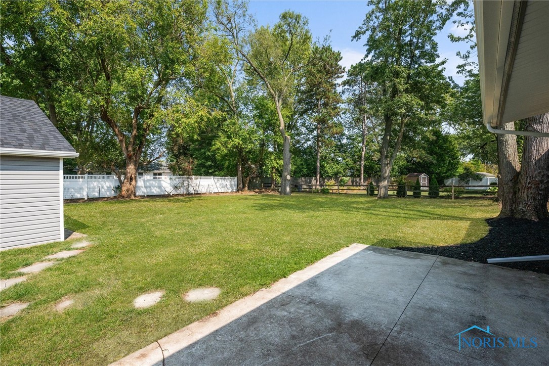 529 Loomis Drive, Perrysburg, Ohio image 34