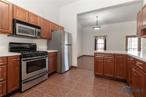 Tiny photo for 2121 County Road 4 1, Swanton, OH 43558 (MLS # 6135934)