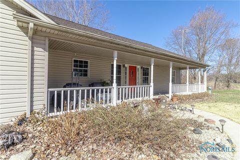 Tiny photo for 2121 County Road 4 1, Swanton, OH 43558 (MLS # 6135934)