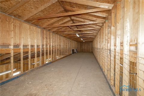 Tiny photo for 2121 County Road 4 1, Swanton, OH 43558 (MLS # 6135934)