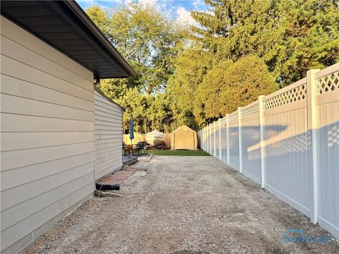 Tiny photo for 2451 Eastgate Road, Toledo, OH 43614 (MLS # 6136464)
