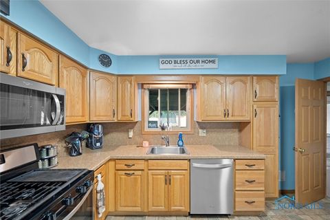 Tiny photo for 2451 Eastgate Road, Toledo, OH 43614 (MLS # 6136464)