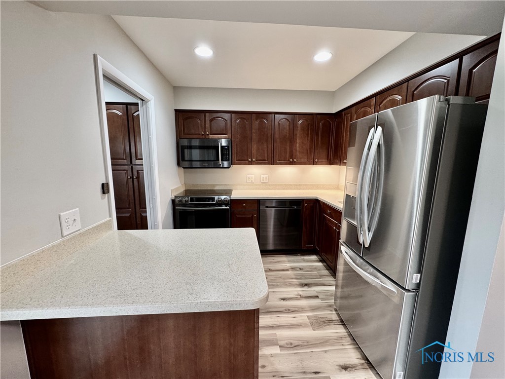 4030 Sherwood Forest Manor Road #E17, Toledo, Ohio image 9