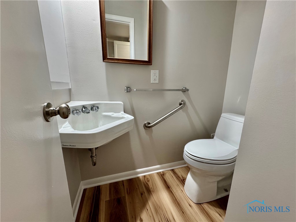 4030 Sherwood Forest Manor Road #E17, Toledo, Ohio image 13
