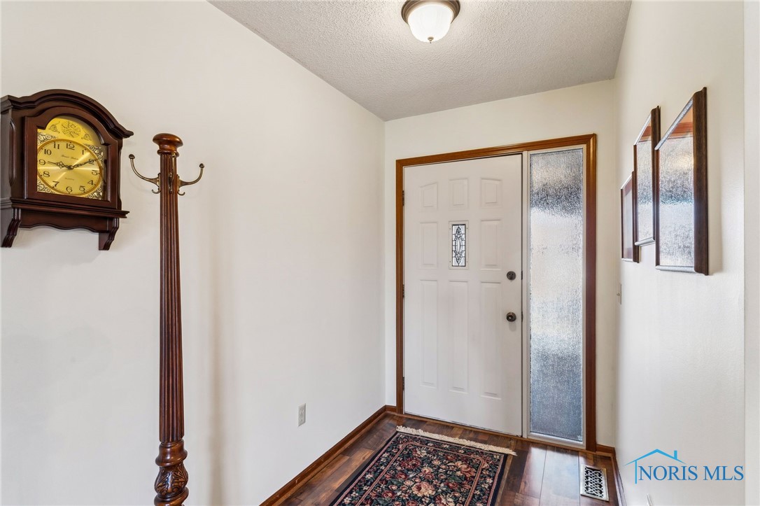 23 La Plas Drive, Findlay, Ohio image 7