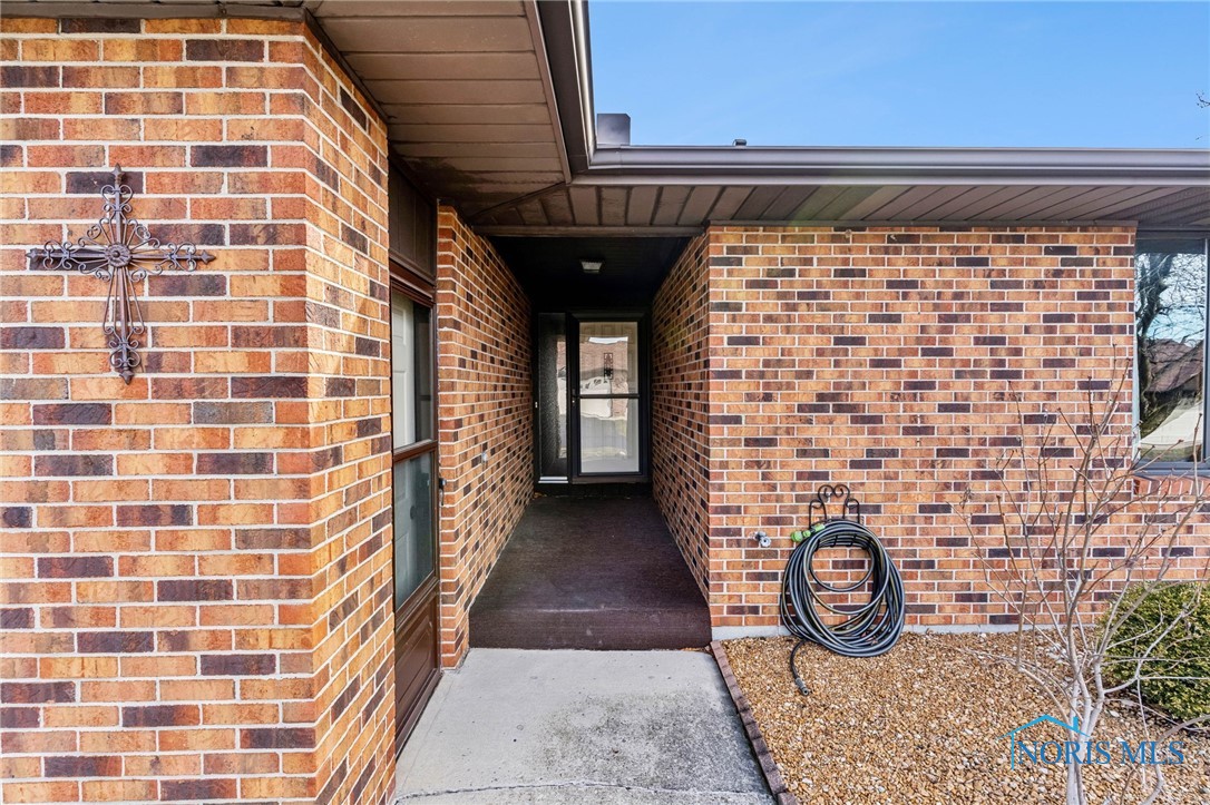 23 La Plas Drive, Findlay, Ohio image 5