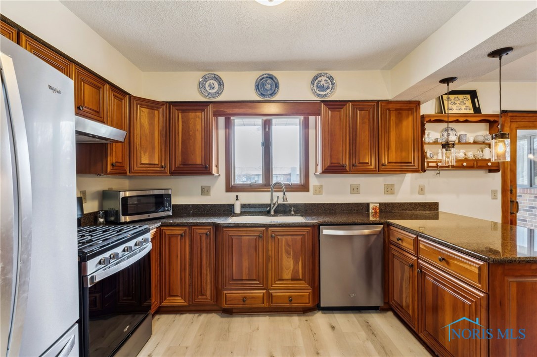 23 La Plas Drive, Findlay, Ohio image 17