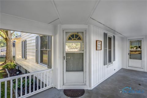 Tiny photo for 604 Cherry Street, Wauseon, OH 43567 (MLS # 6136308)