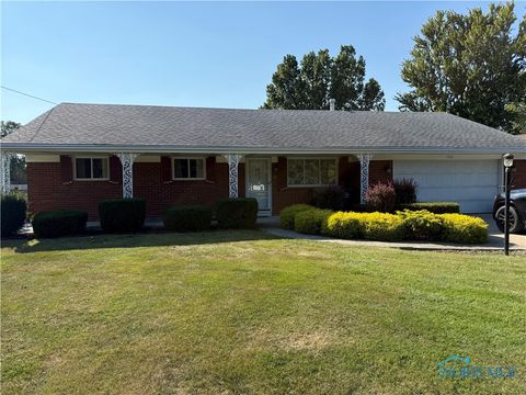 Photo of 1539 Cass Road, Maumee, OH 43537 (MLS # 6135559)