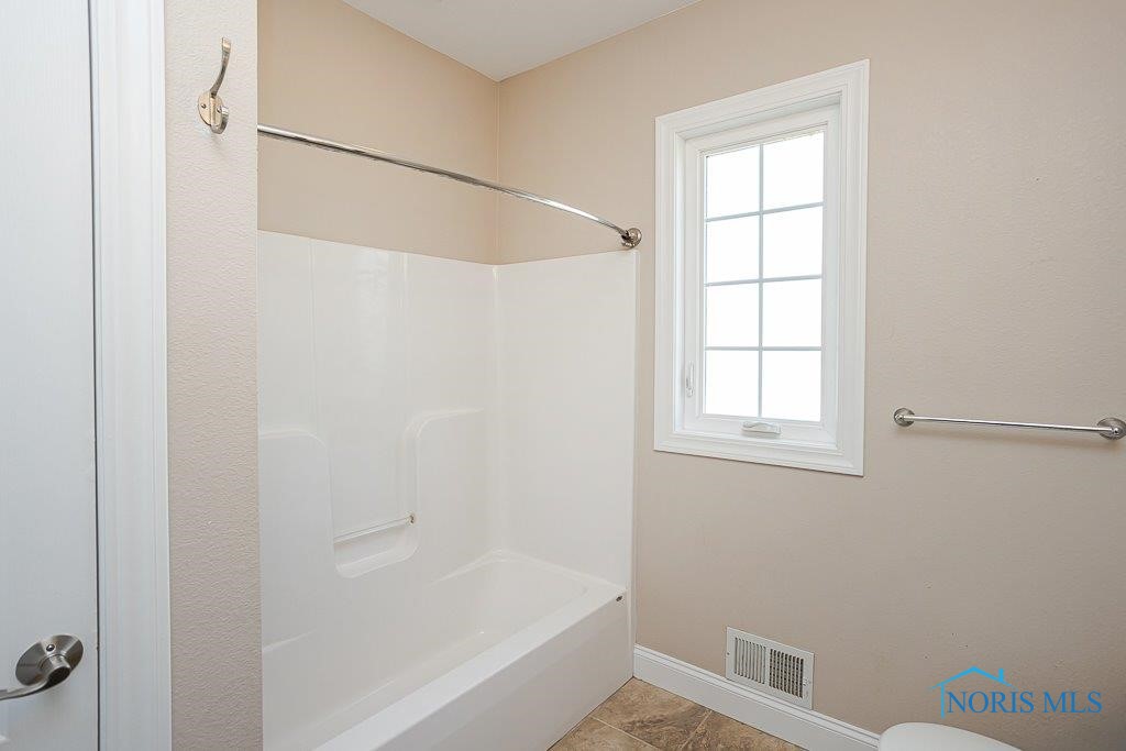 1716 Wexford Dr, Bowling Green, Ohio image 20