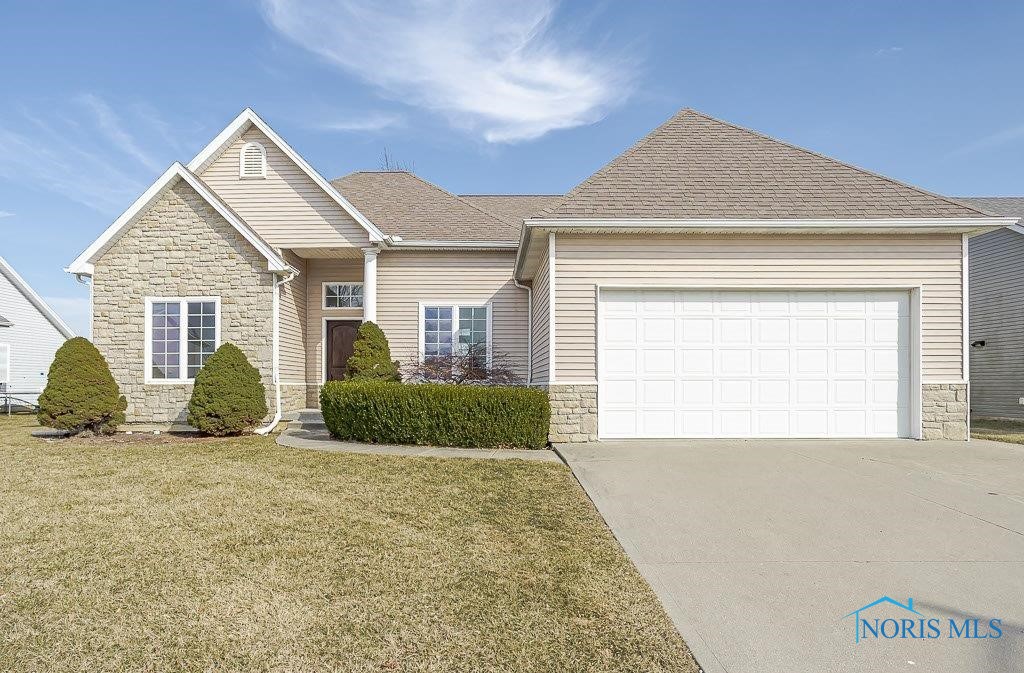 1716 Wexford Dr, Bowling Green, Ohio image 1