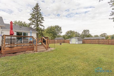 Tiny photo for 1239 E Garnet Avenue, Port Clinton, OH 43452 (MLS # 6136129)