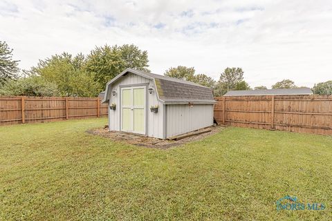 Tiny photo for 1239 E Garnet Avenue, Port Clinton, OH 43452 (MLS # 6136129)