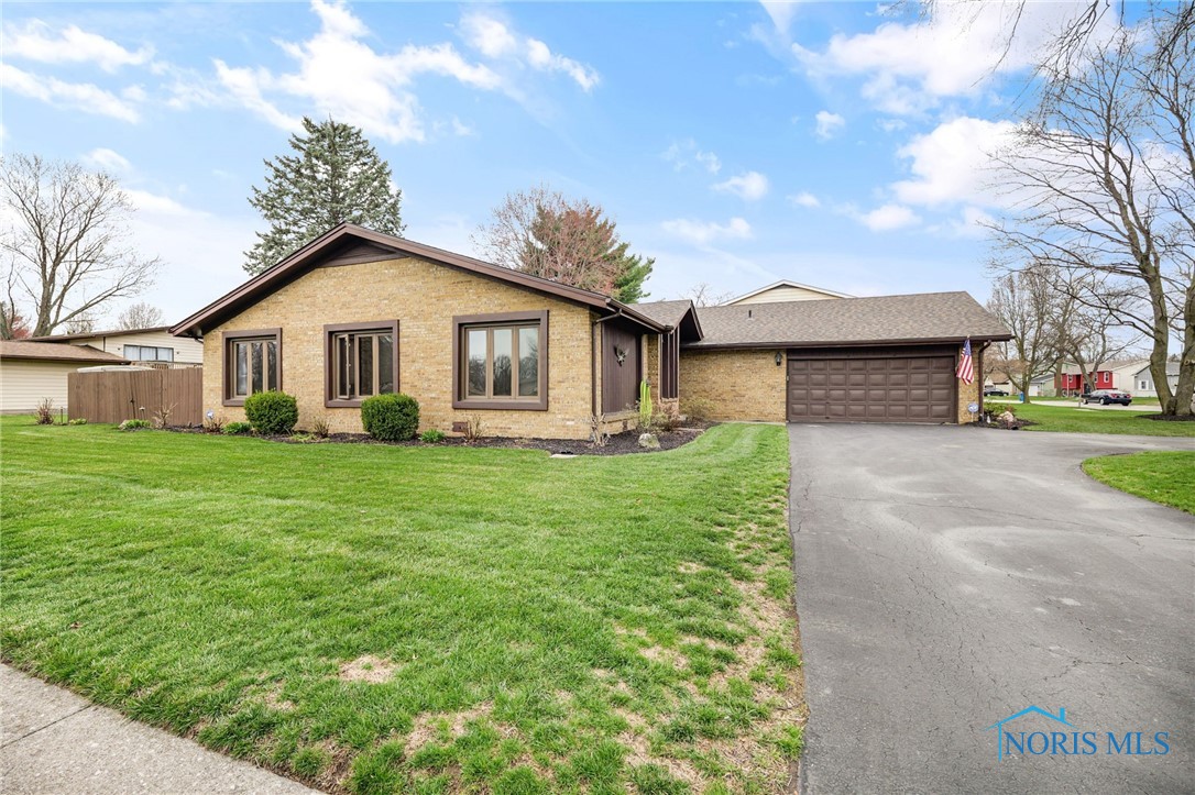 6623 Santo Lane, Maumee, Ohio image 2