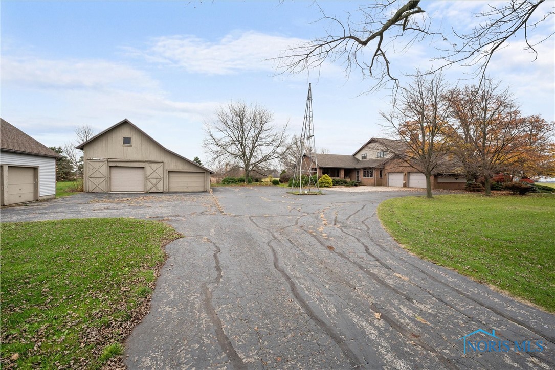 20702 Anderson Road, Bowling Green, Ohio image 4