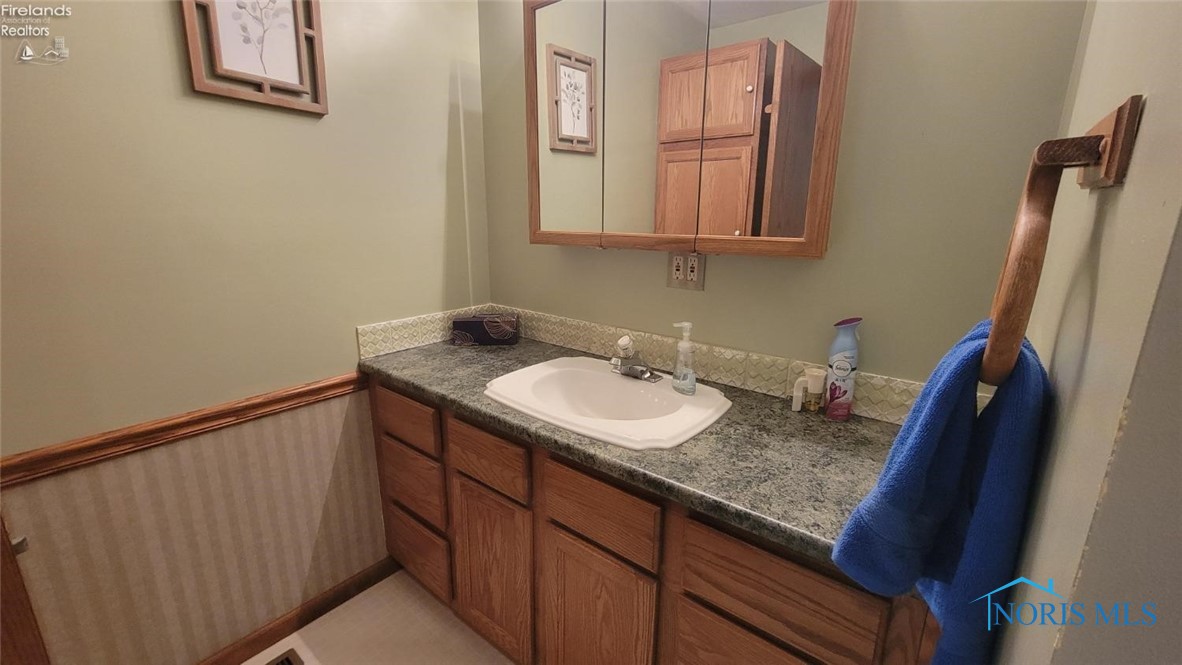 453 County Road 108, Fremont, Ohio image 18