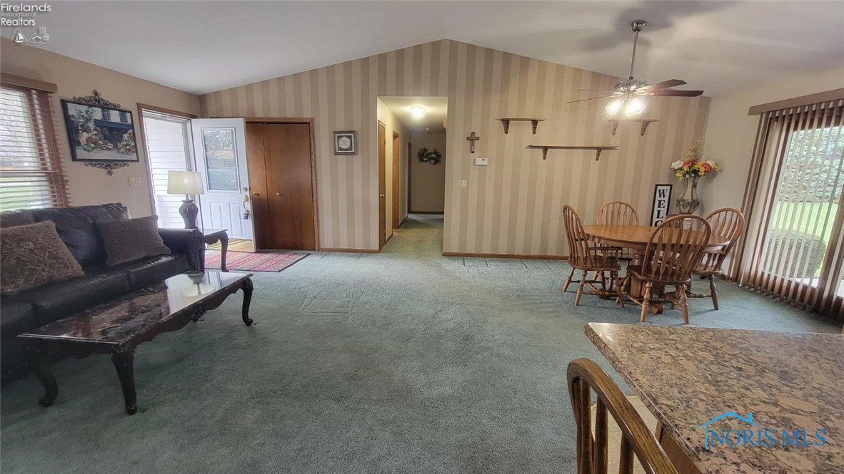 453 County Road 108, Fremont, Ohio image 10