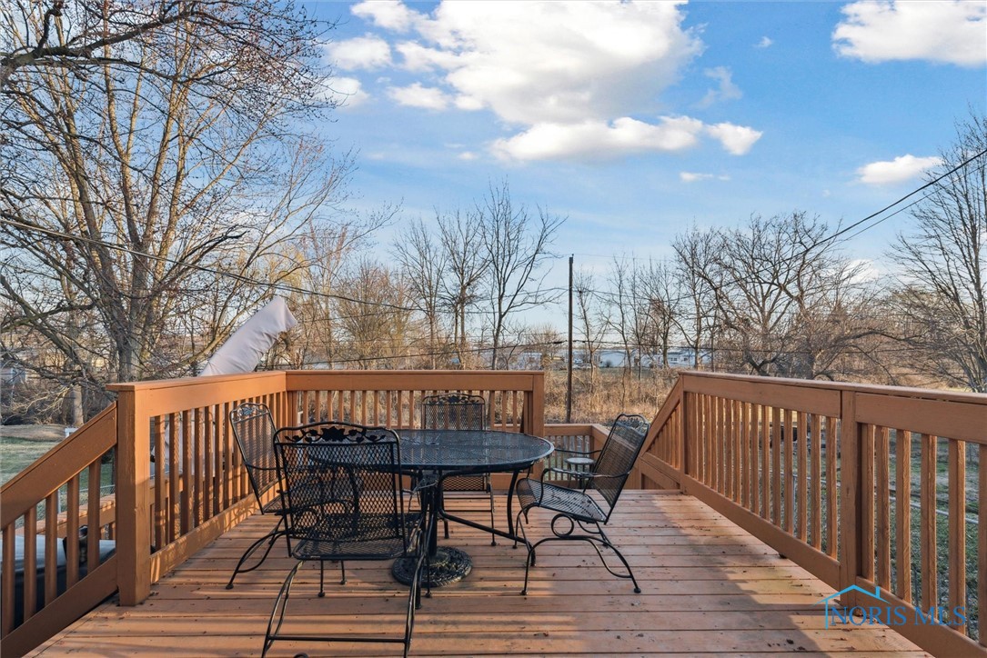 5060 Kitchener Drive, Toledo, Ohio image 37