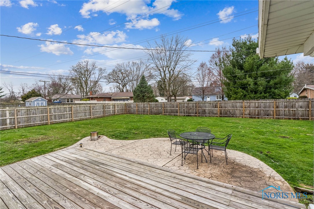 419 Glenview Drive, Fostoria, Ohio image 9