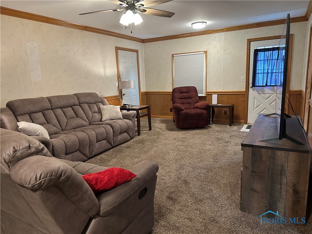 1304 Stoner Road, Fostoria, Ohio image 10