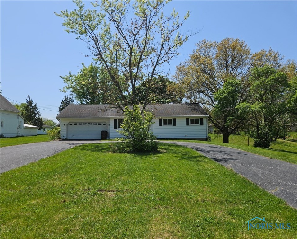 1620 Ayersville Avenue, Defiance, Ohio image 3