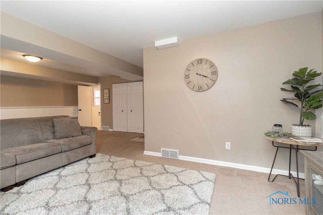 4525 Imperial Drive, Toledo, Ohio image 31
