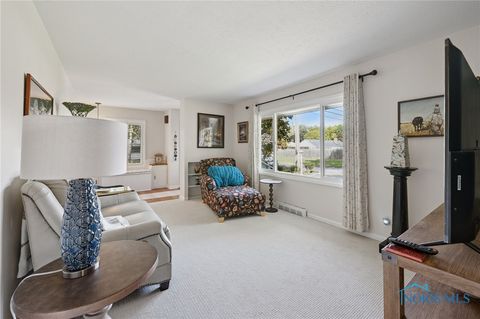 Tiny photo for 3065 Reen Drive, Toledo, OH 43613 (MLS # 6136755)