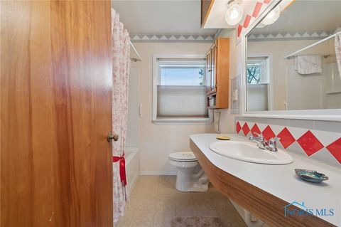 Tiny photo for 3065 Reen Drive, Toledo, OH 43613 (MLS # 6136755)