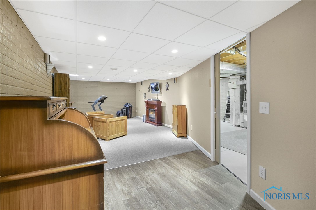 934 Reynolds Circle, Oregon, Ohio image 36