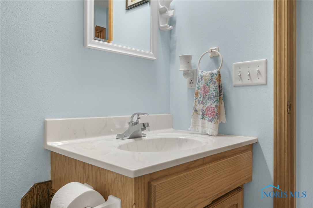 934 Reynolds Circle, Oregon, Ohio image 34