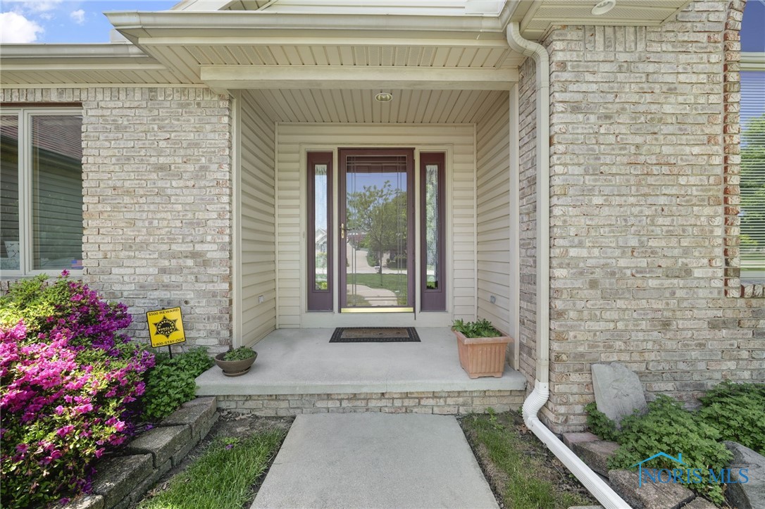 934 Reynolds Circle, Oregon, Ohio image 4