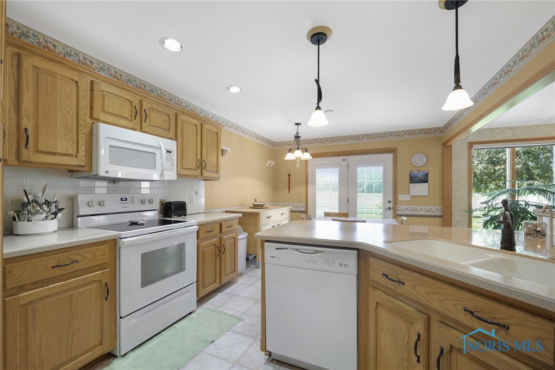 934 Reynolds Circle, Oregon, Ohio image 18