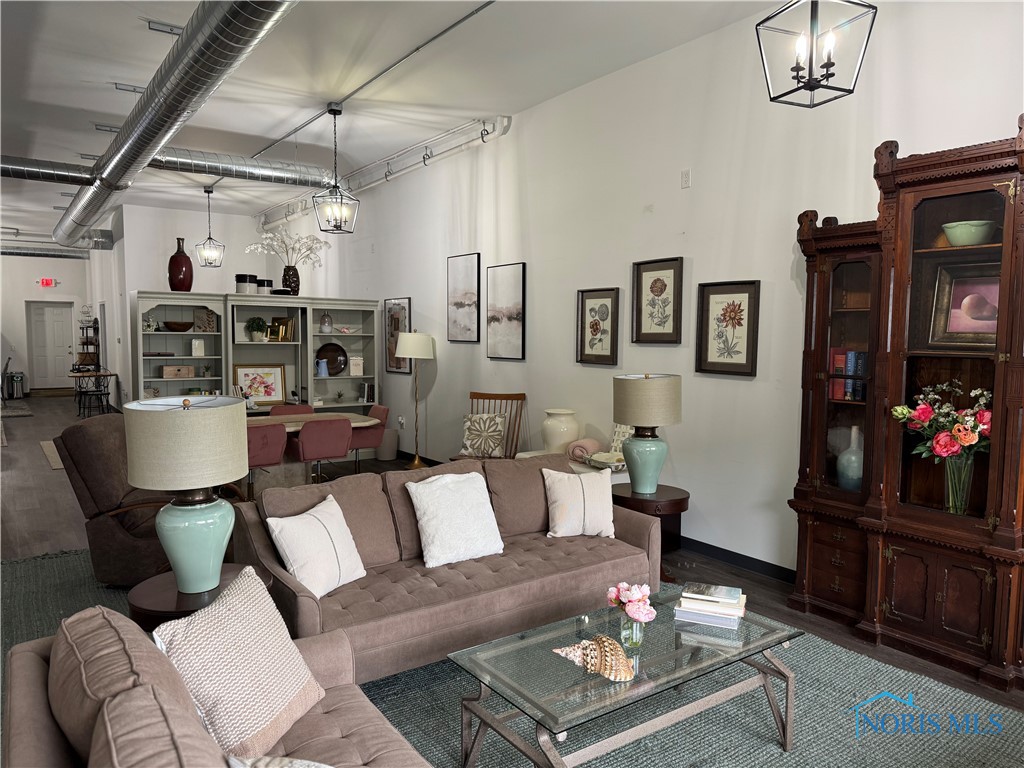 110 W Main Street