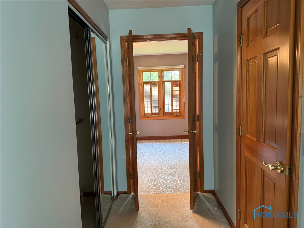 8411 Willow Glen Court, Holland, Ohio image 17
