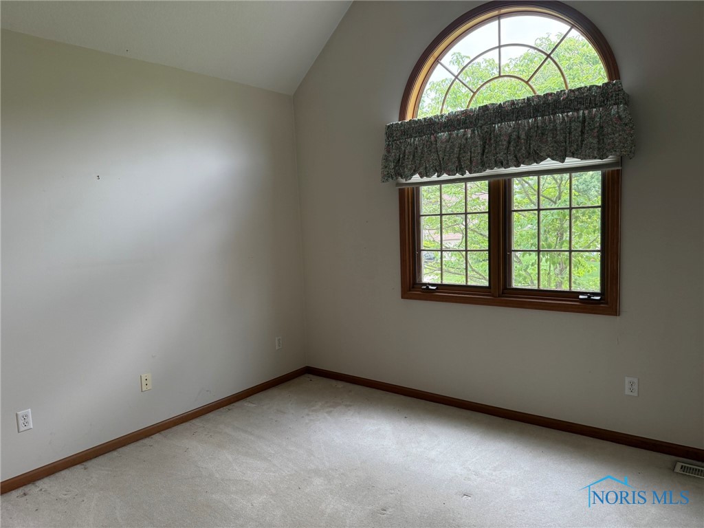 8411 Willow Glen Court, Holland, Ohio image 10