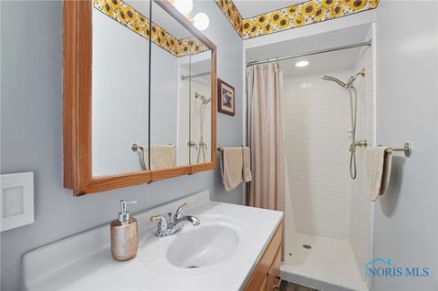 Tiny photo for 1321 Charles Street, Bowling Green, OH 43402 (MLS # 6136866)