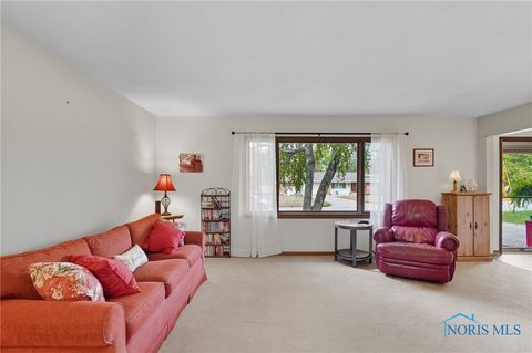 Tiny photo for 1321 Charles Street, Bowling Green, OH 43402 (MLS # 6136866)