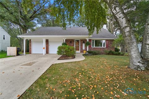 Photo of 1321 Charles Street, Bowling Green, OH 43402 (MLS # 6136866)