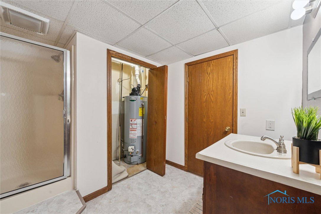 3011 Heather Downs Drive, Findlay, Ohio image 43