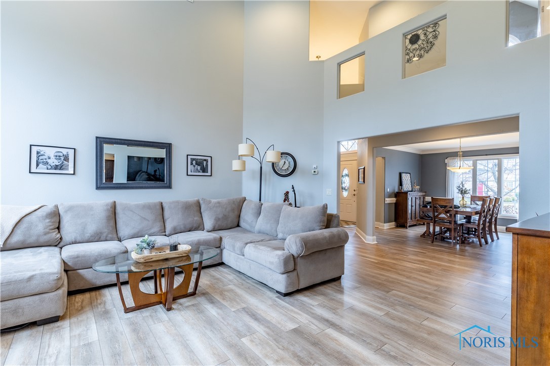 2500 White Aspen Road, Sylvania, Ohio image 9
